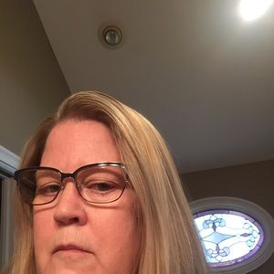 Meet your Posher, Janet